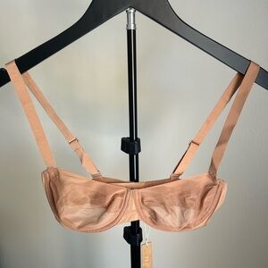 SKIMS Nude Underwire Bra